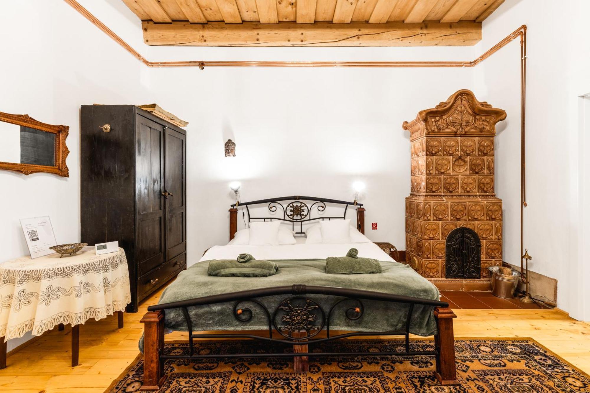 Sovi Dom- Historicke Apartmany Z 19 Storocia, 4Km Od Banskej Stiavnice Svätý Anton المظهر الخارجي الصورة